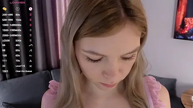 CynthiaaStone live sex cam