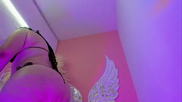 ThiccyLexxy live sex cam