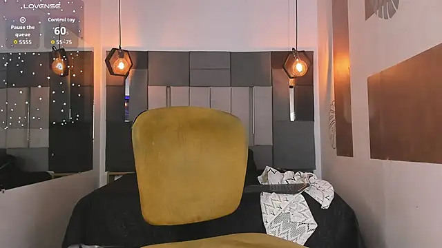 LiamNovak live sex cam