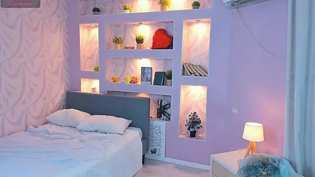 FloraDobb live sex cam