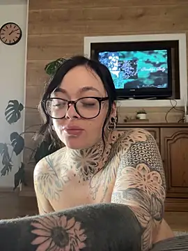 emmifly's cam snapshot