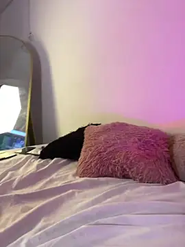 Charlottediolet's cam snapshot