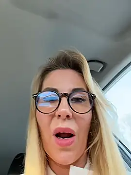 LisaMurr's cam snapshot