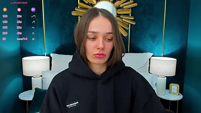 AprilWong live sex cam