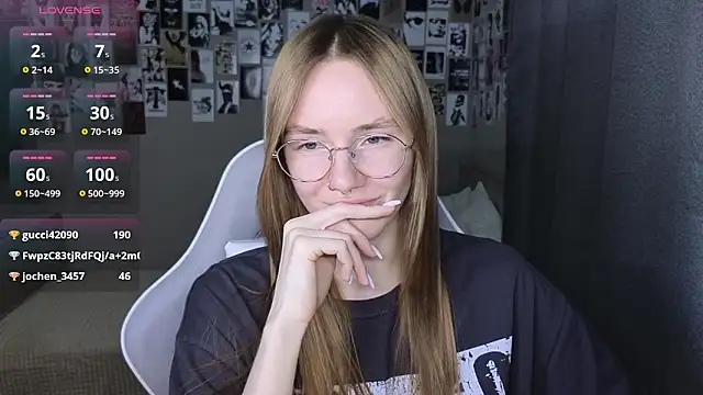 littlevildevil live sex cam