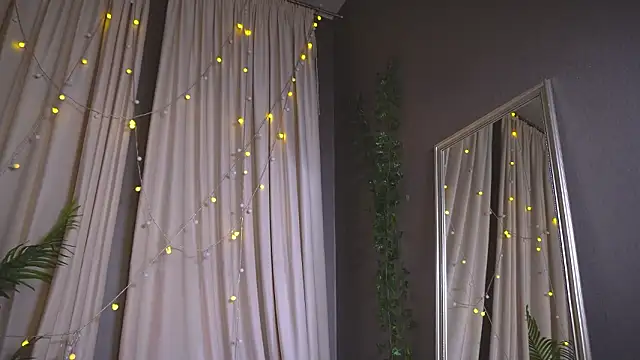 Sense_Of_Rosemary live sex cam