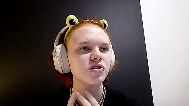 CurlaPettyBom's cam snapshot