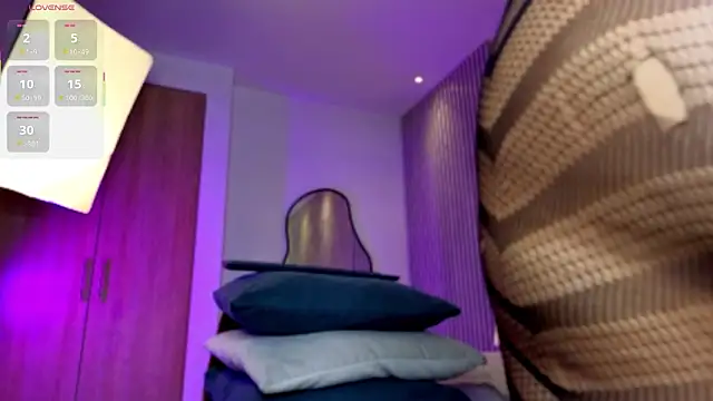 lola__sweetx live sex cam