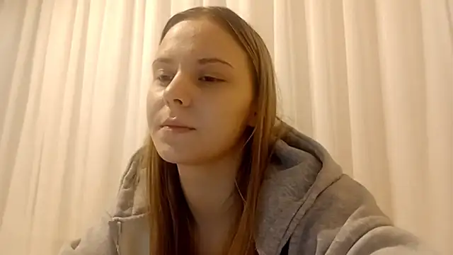 CrackShirker's cam snapshot