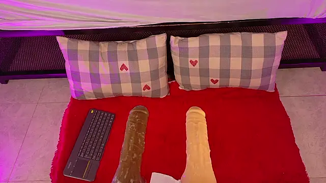 Annavic__'s cam snapshot