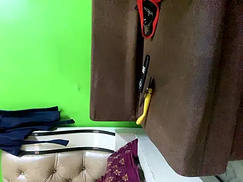 adhya007's cam snapshot