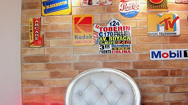 foxy__isabella's cam snapshot