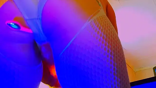 BESTLOLA's cam snapshot