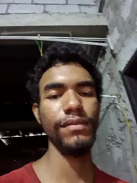 Reynold2608 live sex cam