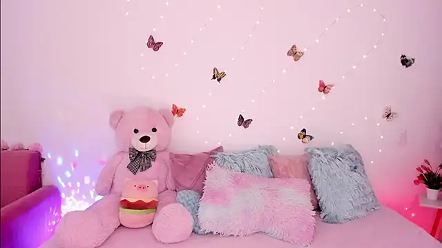 Zara_uwu_ live sex cam