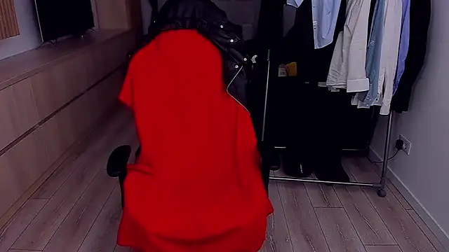 MarisMuscle live sex cam