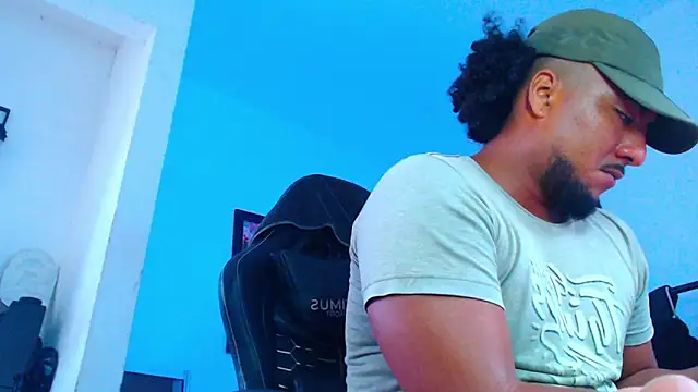 yosoy_enzo2020 live sex cam