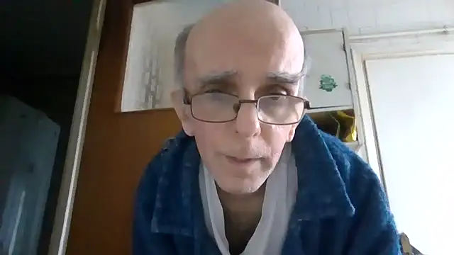 mariusica1@xh live sex cam