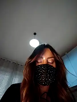 Akemi_rossi live sex cam