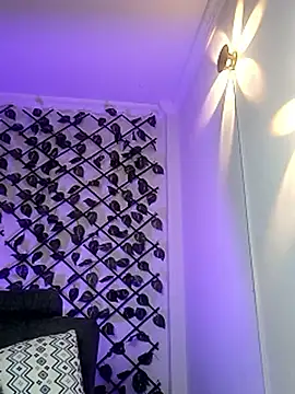 MadelynSmit_'s cam snapshot