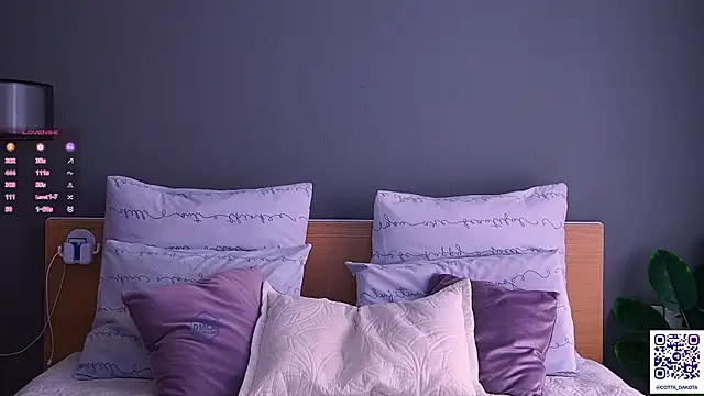 CottaDakota live sex cam
