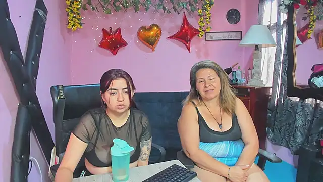 lesbiancuple live sex cam