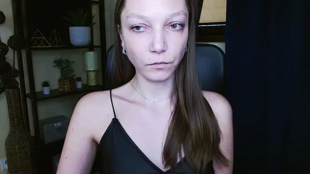 EmillyPlay live sex cam