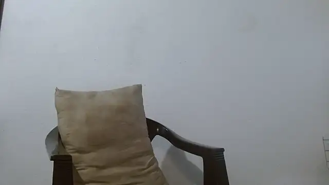 Larry-n-clouds's cam snapshot