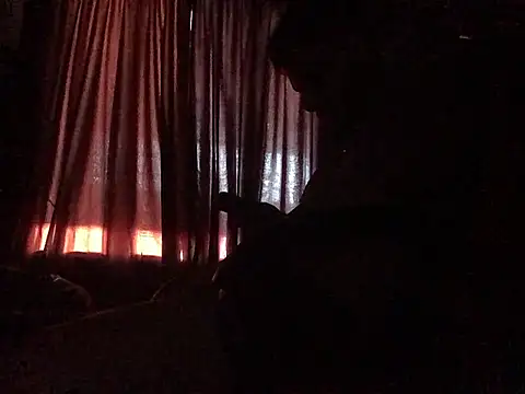 Nooneisthis's cam snapshot