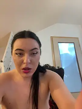 KeiraDark live sex cam
