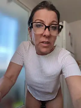 ManuelaX live sex cam