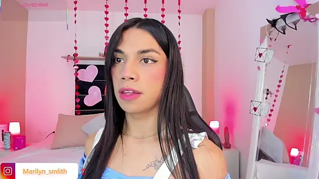 MarilynSmIith live sex cam