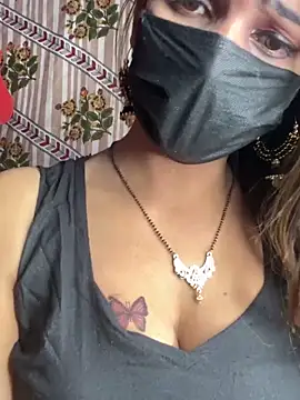 CUTI-NAINA live sex cam