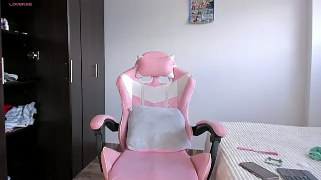 kendal_hot01 live sex cam