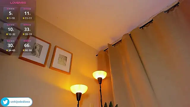 Ackerman_Eren_ live sex cam