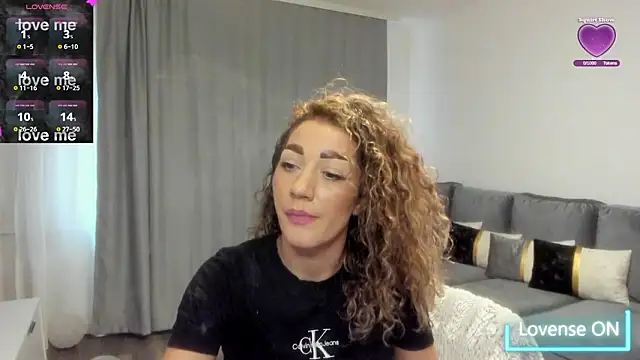 rossana_doll's cam snapshot