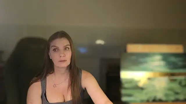 NoNudeElie's cam snapshot