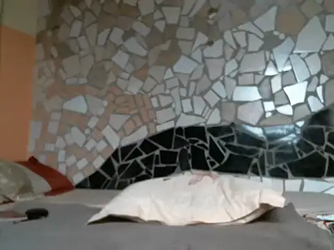 Pretty_miss_devilxxx35's cam snapshot