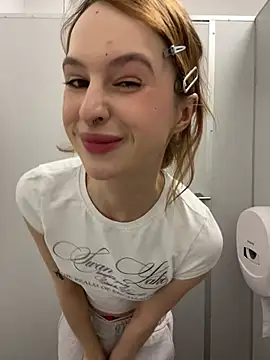 hani_obsessed's cam snapshot