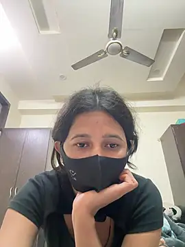 raavigirl's cam snapshot