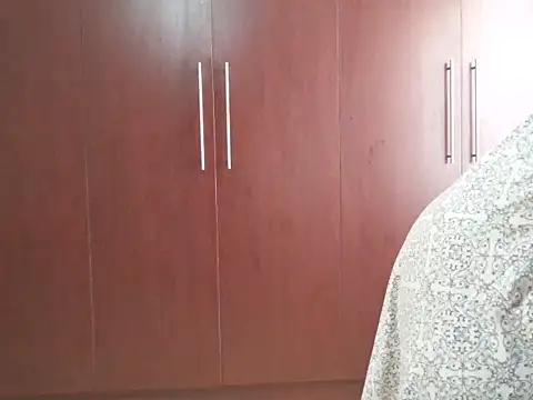 kinkyliciouse23 live sex cam