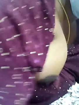 tamilkaviya431's cam snapshot