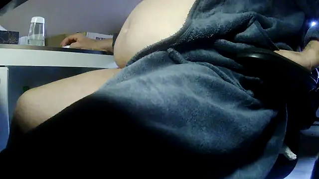 suedel65's cam snapshot