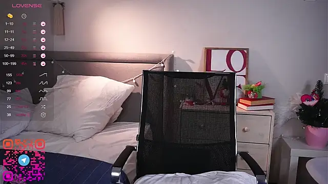 MegganKinson live sex cam