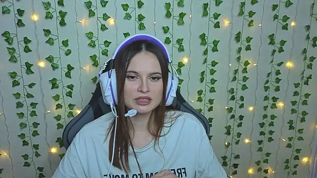 AliceIMonta's cam snapshot