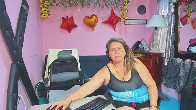 lesbiancuple live sex cam