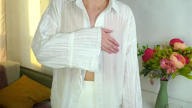 AnnettWildin live sex cam