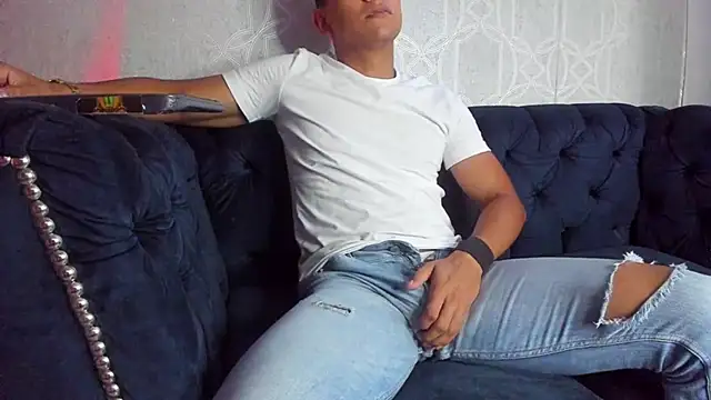 Lucii_fer_ live sex cam