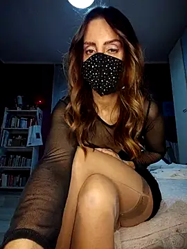 Akemi_rossi live sex cam