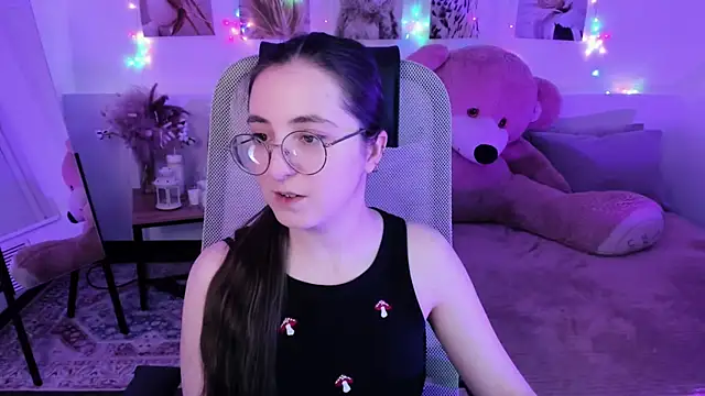 VirtuallVoyant live sex cam